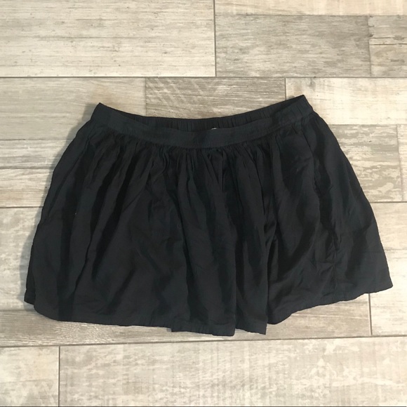American Eagle Black Mini Skirt - Picture 1 of 3